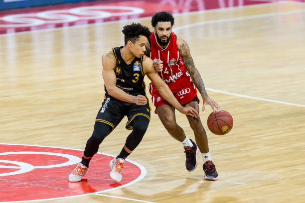 尔这样的球 尔这样的球