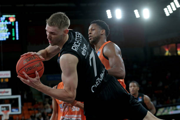 其中15个 其中15个