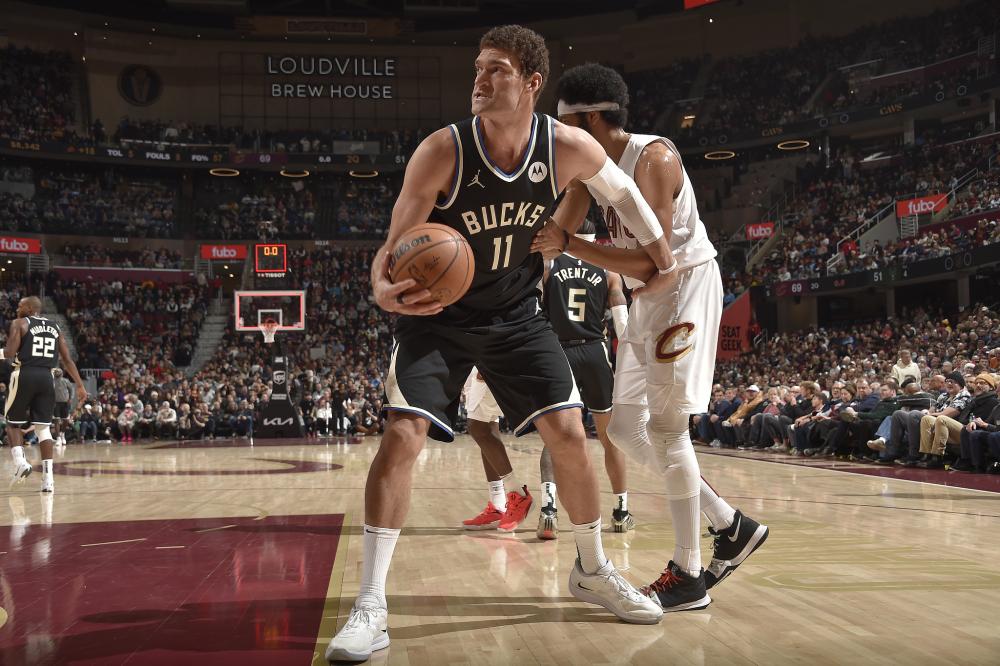 体育NBA季后赛：詹姆斯28分 湖人93-103灰熊